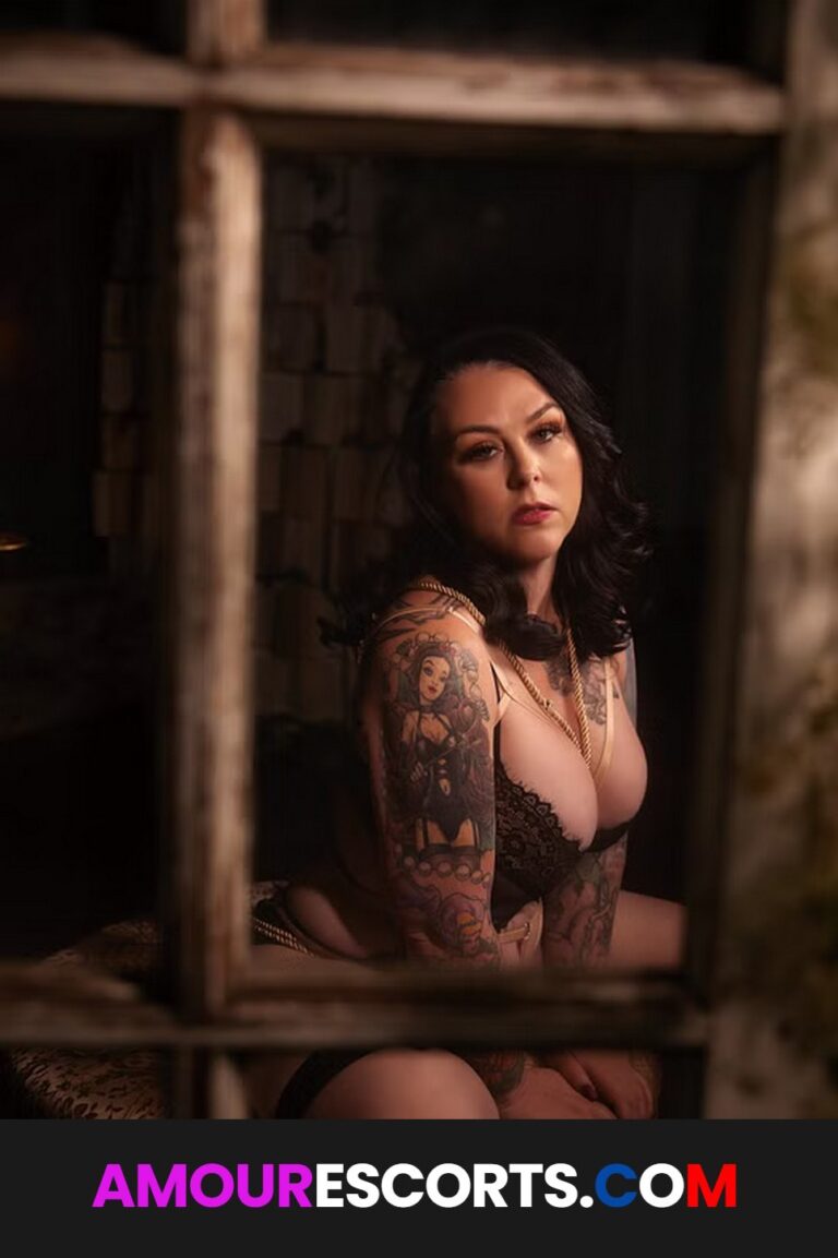 Inked.N.Curvy Vixen