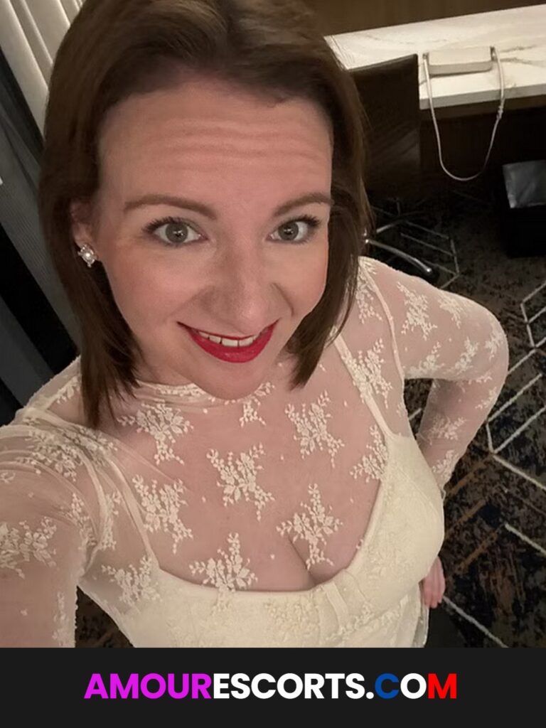 Erica Lynn