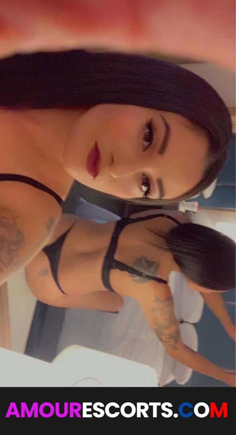 Chloe Love