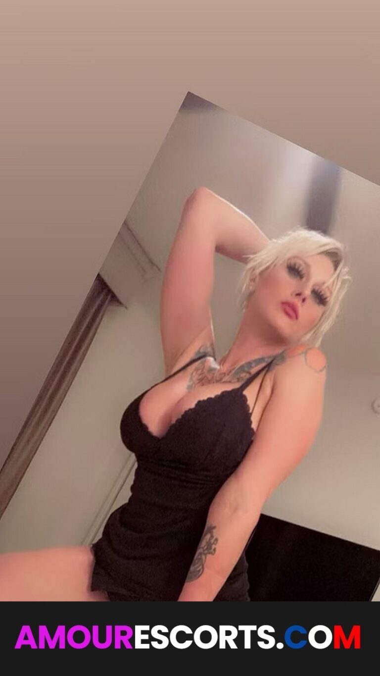 Charlie chase Alexis