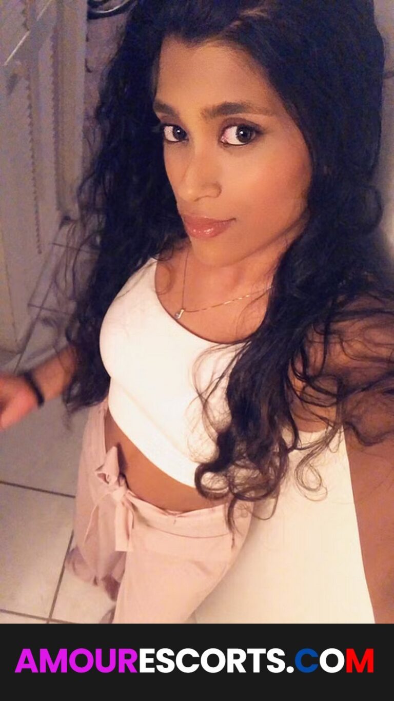 East Indian Nikki
