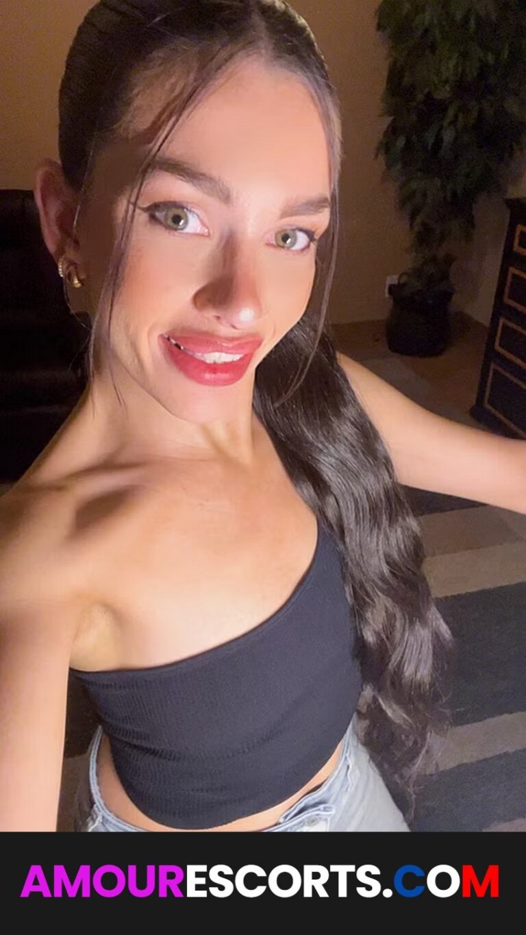 Ava DeSanta