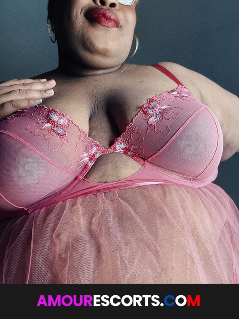Vivienne Saint