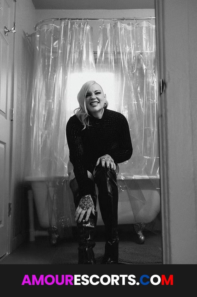 Miss Erin Black