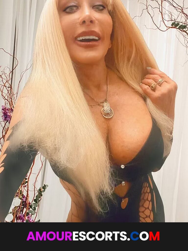 Daniella Devine
