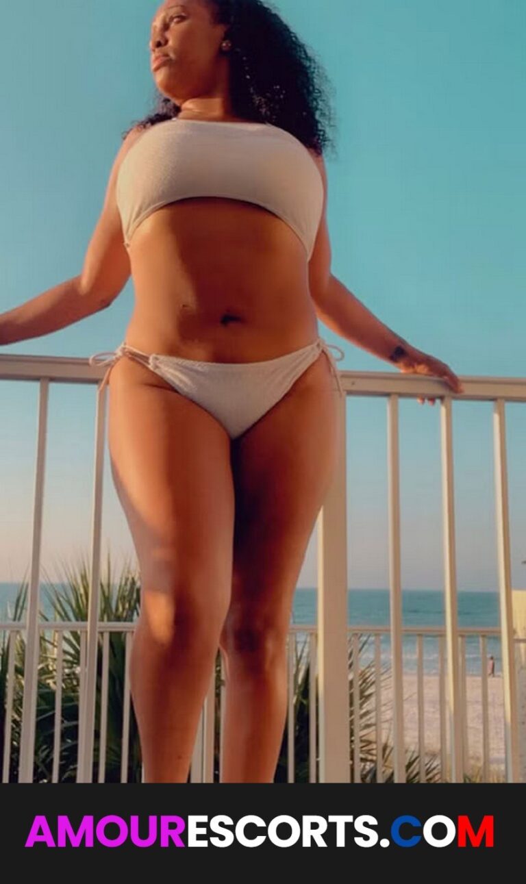 Yasmine Sky