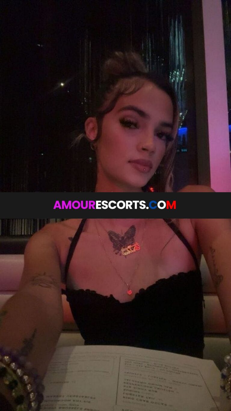 Mia new girl