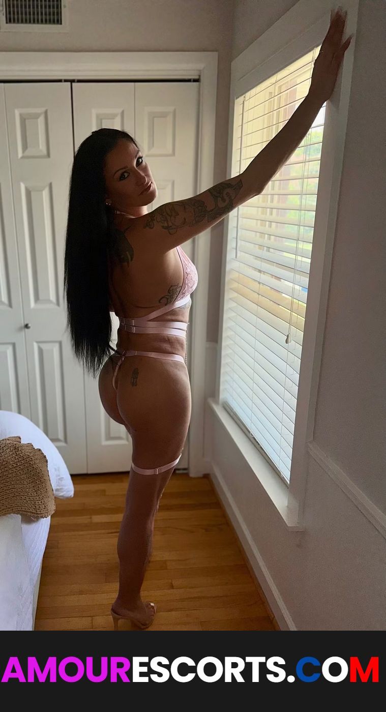 Chloe Love
