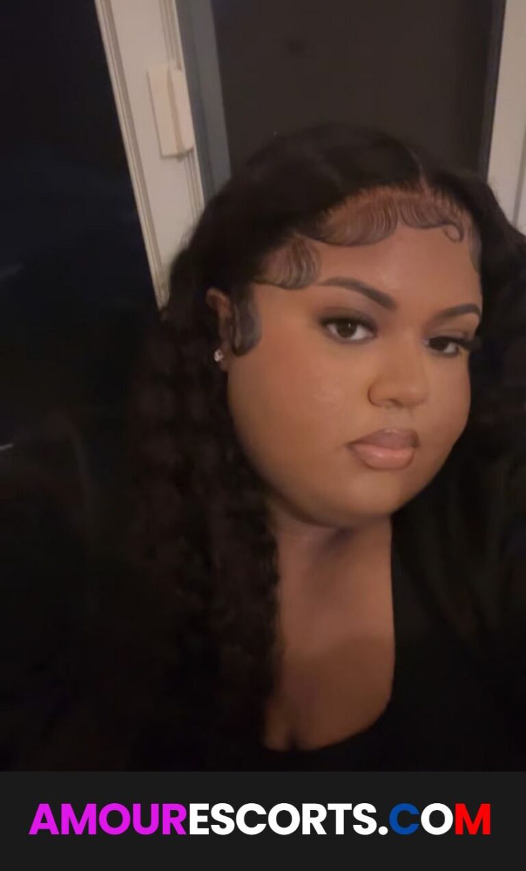 Busty Goddess Jade