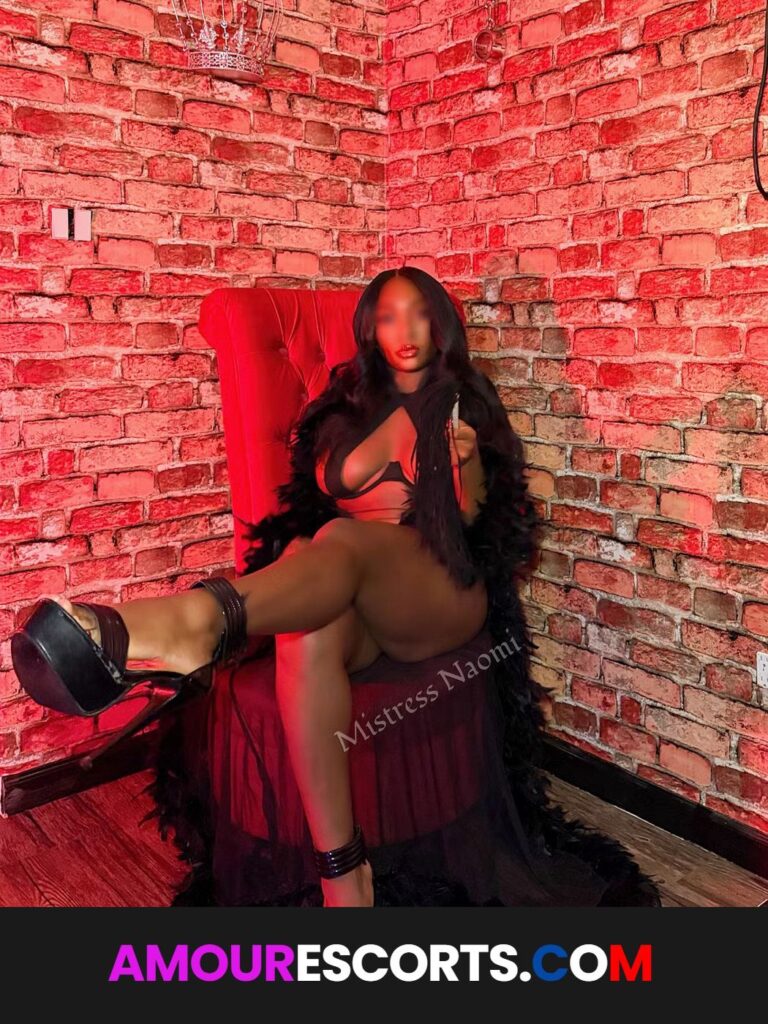 Mistress Naomi