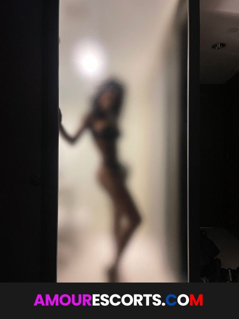 Mahogany Mistress