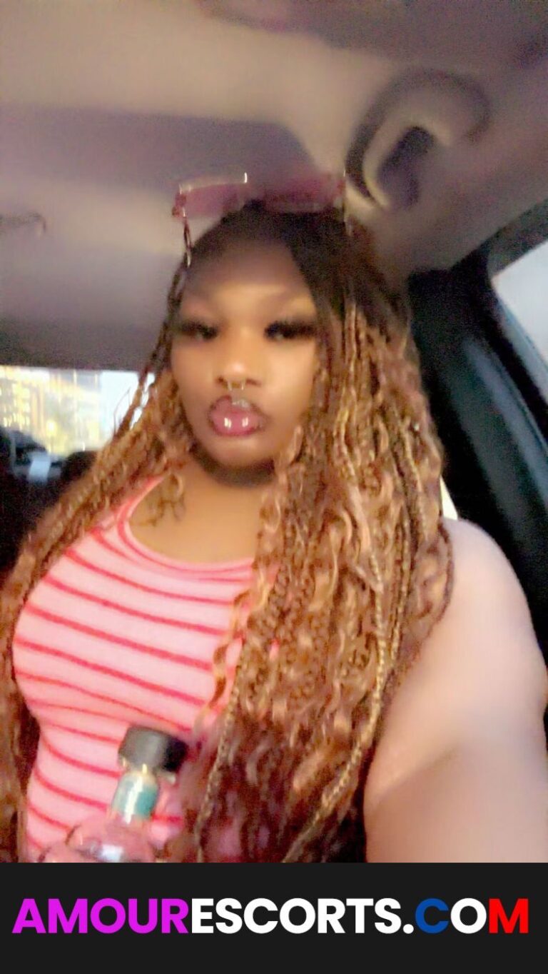 PrettiiBrownNaee