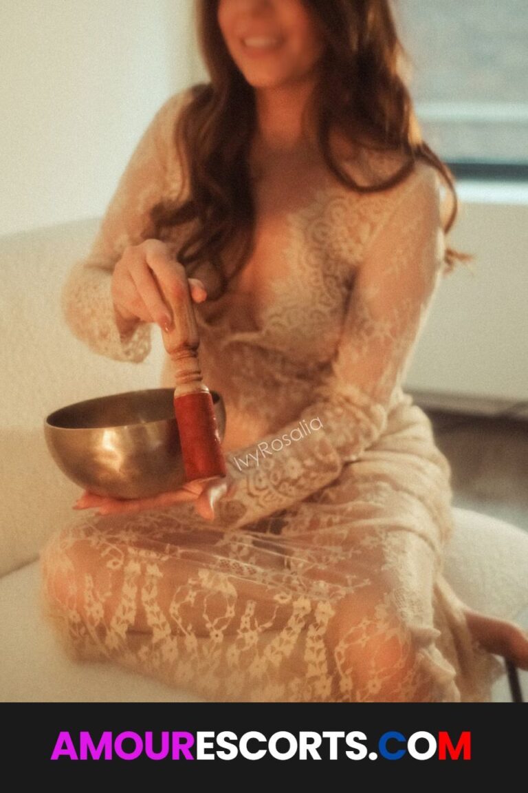 Ivy Rosalia Tantra