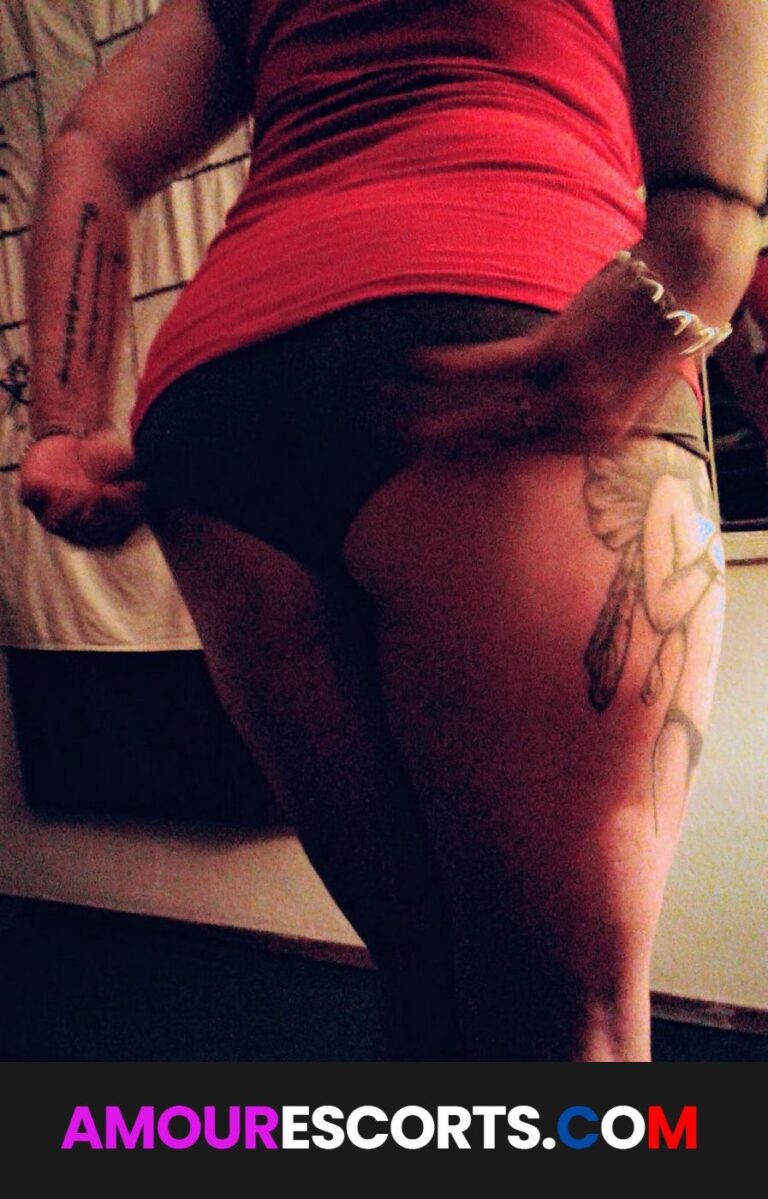Ashton Marie